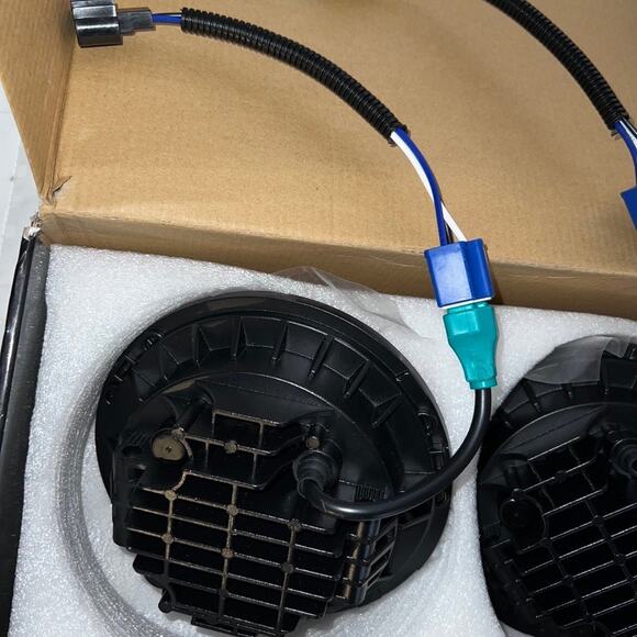 Jeep 7” Round LED Headlight High Low Beam headlamps-red - Picture 11 of 12